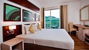 Minibar, in-room safe, desk, soundproofing