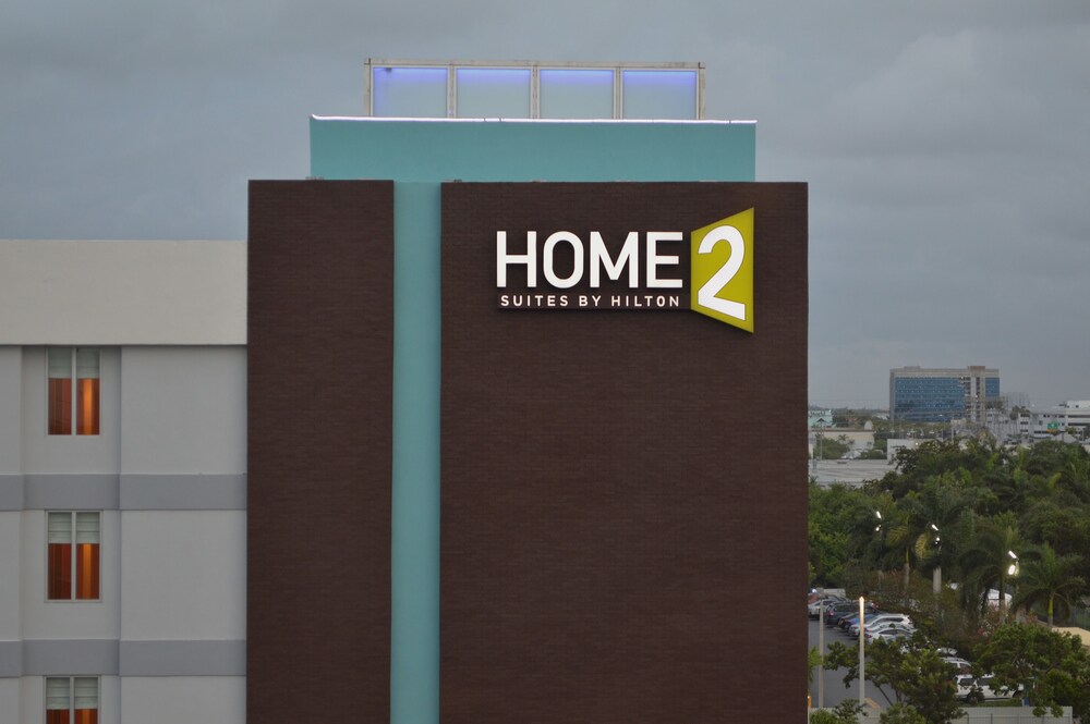 Home2 Suites by Hilton Ft. Lauderdale Airport-Cruise Port