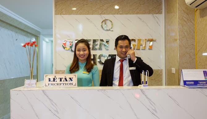 クイーン ライト ホテル 口コミ 部屋写真 料金 お得情報 エクスペディア