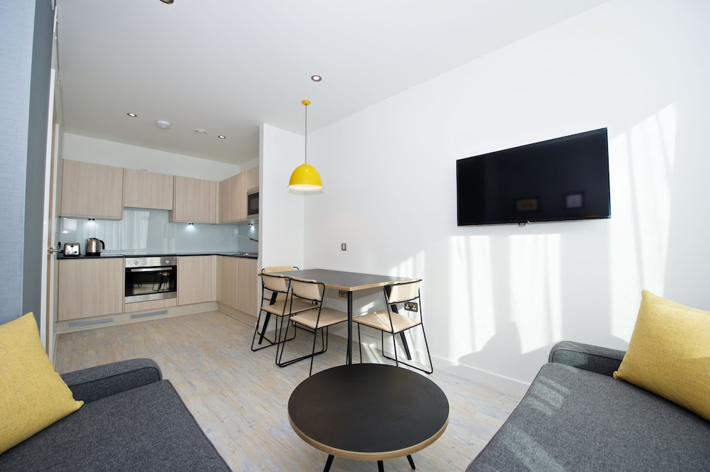 Staycity Aparthotel Manchester Piccadilly Reviews, Photos & Rates