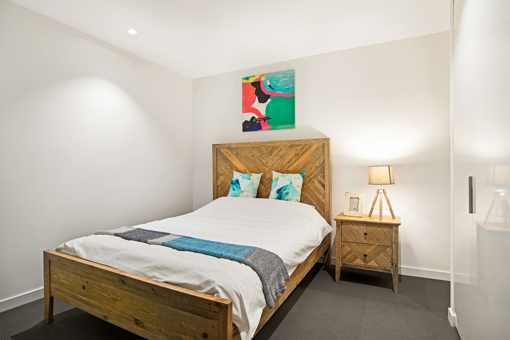 Manhattan Apartment Deals & Reviews (Melbourne, AUS) Wotif