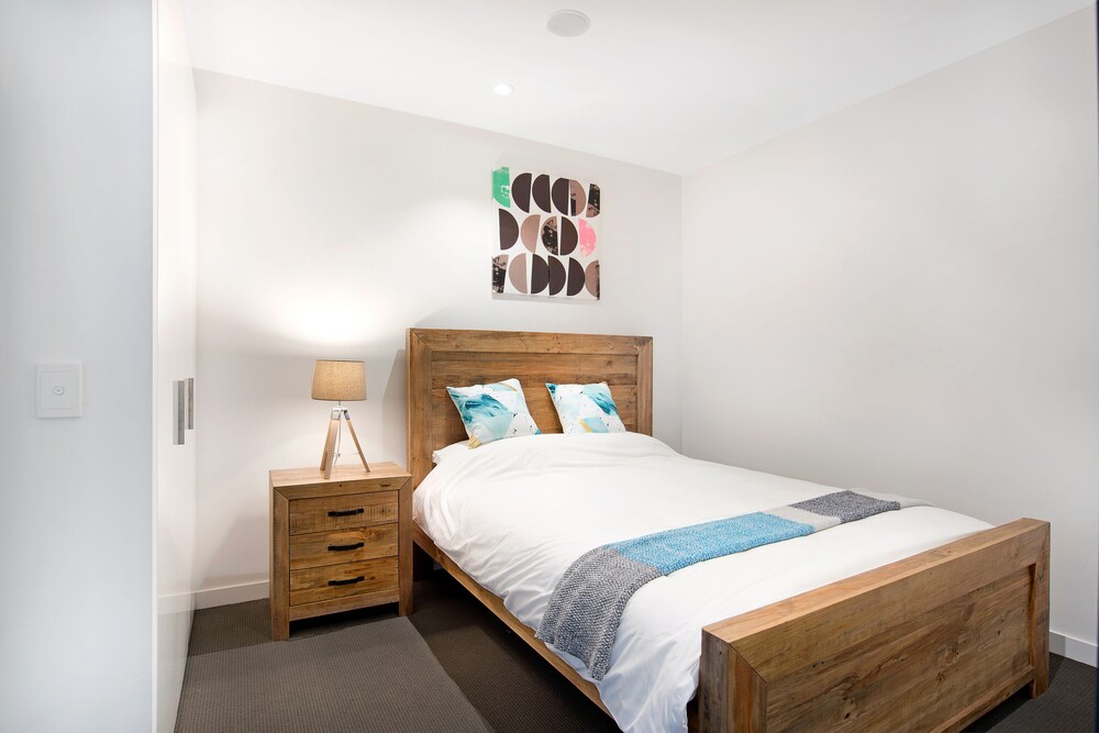 Manhattan Apartment Deals & Reviews (Melbourne, AUS) Wotif