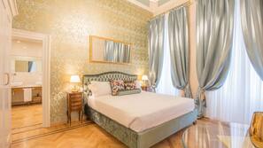 Premium bedding, in-room safe, blackout curtains, soundproofing