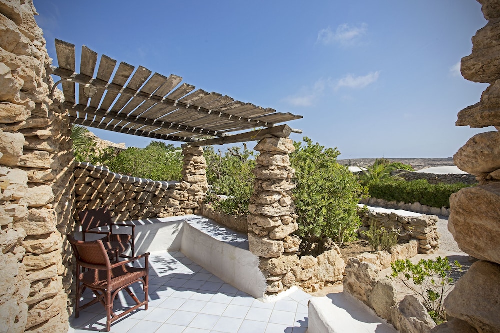 Lampedusa Island: tours, reviews, photos, hotels. How to get there Lampedusa Island: tours, reviews, photos, hotels. How to get there