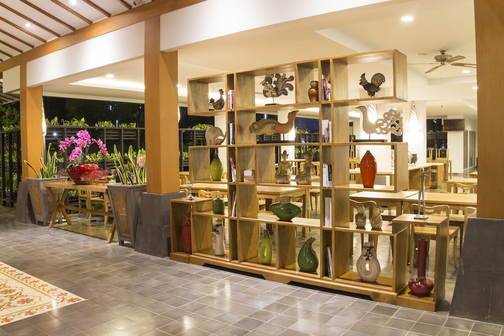 Burza Hotel Yogyakarta In Yogyakarta Hotel Rates Reviews On Orbitz