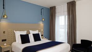 Premium bedding, in-room safe, desk, soundproofing