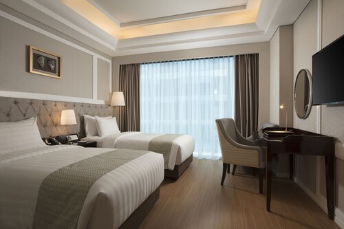 2 twin beds together couch superior room twin beds smoking best western premier panbil batam idn airasiago 2 twin beds together couch superior room twin beds smoking best western premier panbil batam idn airasiago