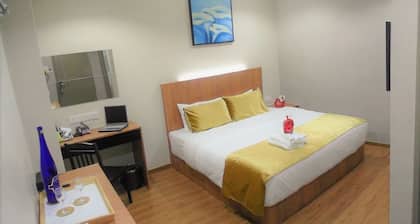 Royale Hotel