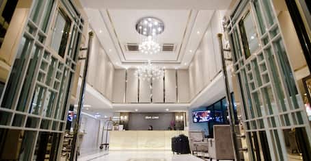 Maitria Hotel Sukhumvit 18 Bangkok A Chatrium Collection In Bangkok Expedia Maitria Hotel Sukhumvit 18 Bangkok A Chatrium Collection In Bangkok Expedia