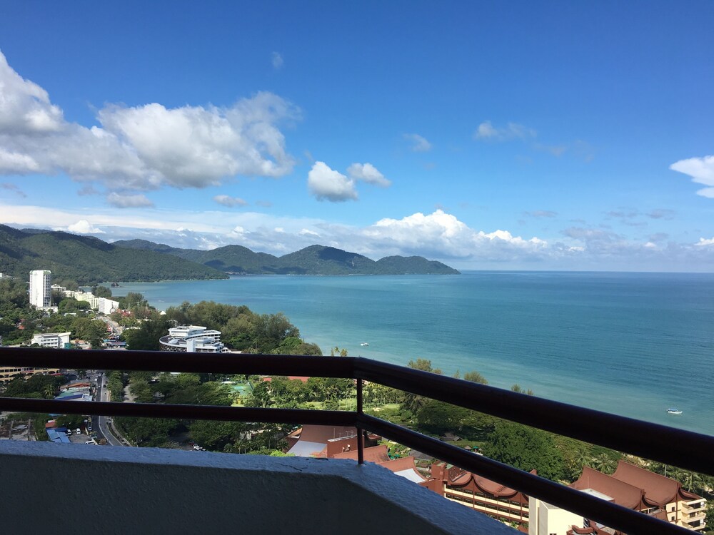 Sri Sayang Resort Service Apartments George Town Mys Best Price Guarantee Lastminute Com Au