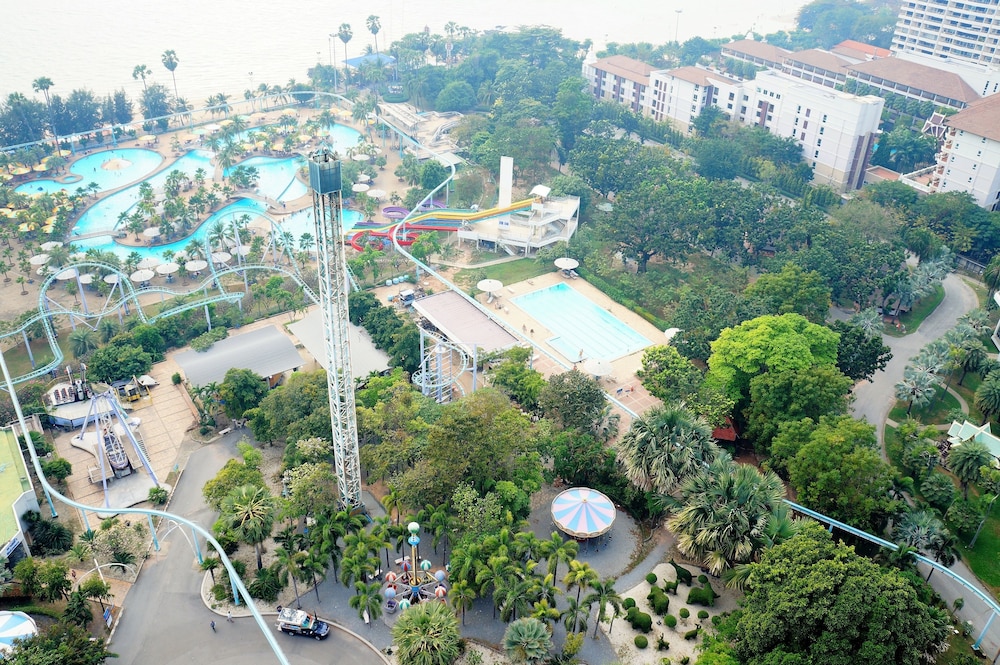 Отель паттайя парк бич резорт