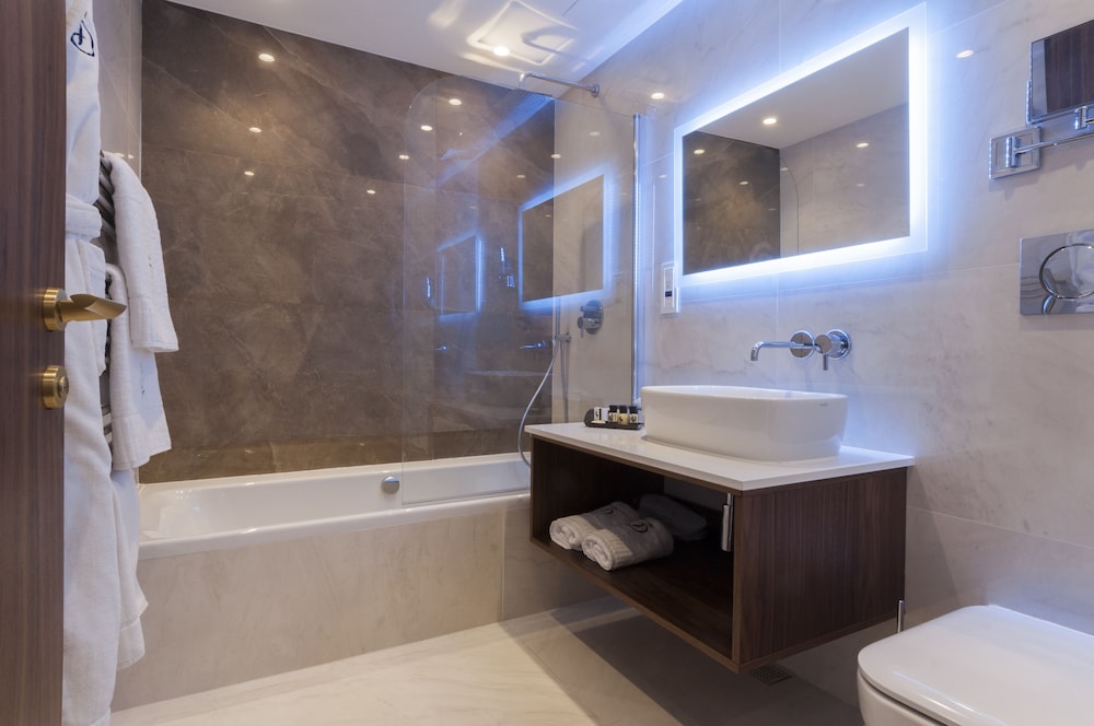 Room Deals for The Duke Boutique Hotel, Victoria starting at 129 Hotwire