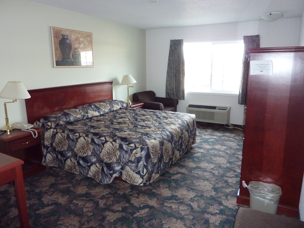 Sunset Inn and Suites: Deals & Reviews (Sioux Lookout, CAN) | Wotif