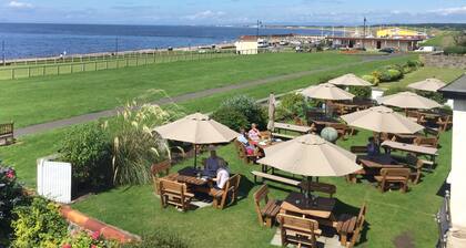 Parkstone Hotel