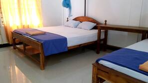 Literie de qualité supérieure, coffre-forts dans les chambres, bureau