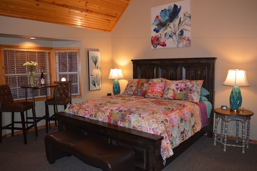 Best Cabins In Rogers For 2020 Find Cheap 76 Cabins Rentals