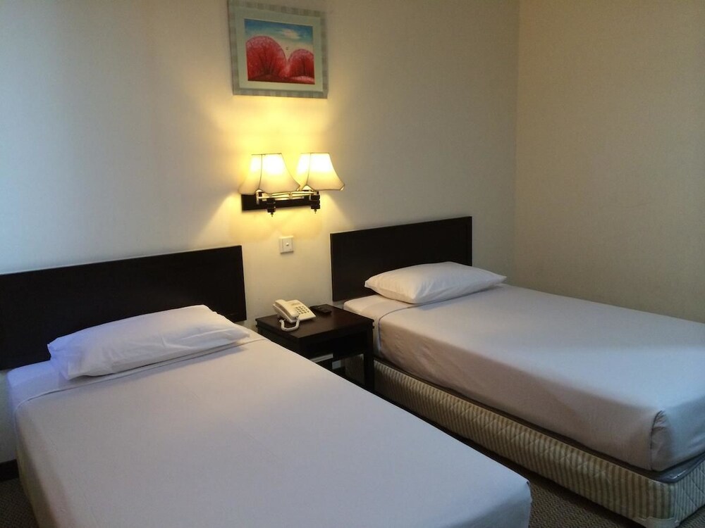 Room, Carlton Hotel Shah Alam