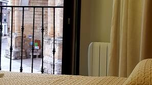 Escritorio, cunas o camas infantiles gratuitas, wifi gratis