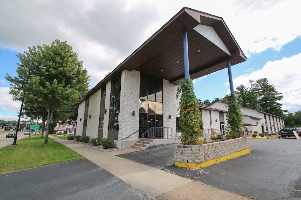 Woodside Dells Hotel Suites 2018 Room Prices 54 Deals Reviews Exterior Featured Image