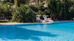 Piscina all'aperto