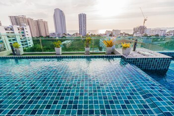 Laguna Bay 1 By Pattaya Sunny Rentals Deals Reviews - 