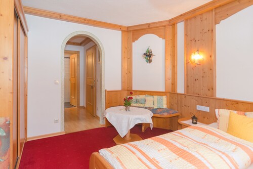 Hotels Near Bergkristall Ski Lift In Ramsau Am Dachstein From 132
