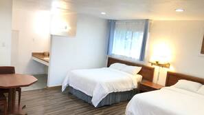 Premium bedding, desk, free WiFi
