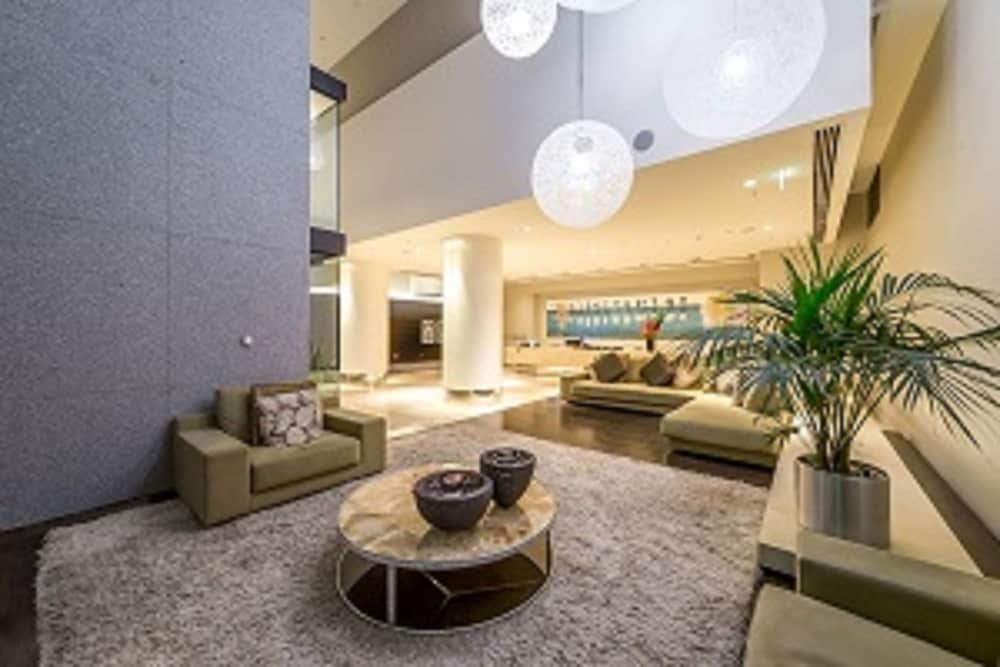 Melbourne Holiday Apartments Southbank
