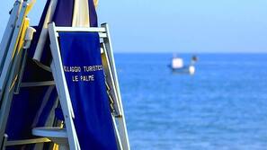 Spiaggia privata nelle vicinanze, lettini da mare, ombrelloni