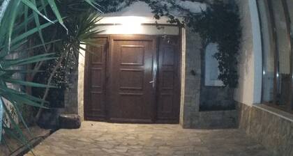 Skiathos Young GuestHouse