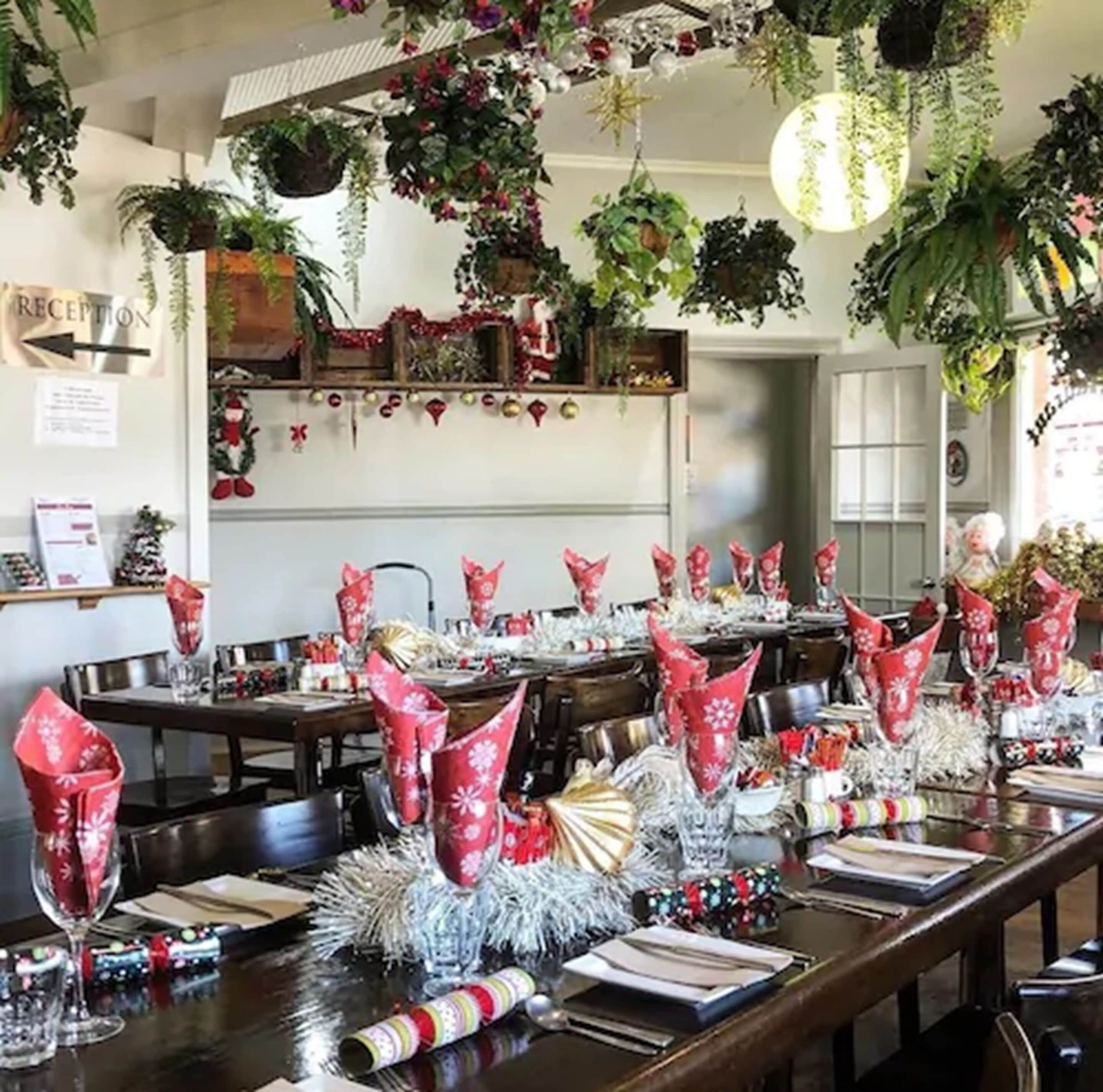 Ten Dollar Town Motel