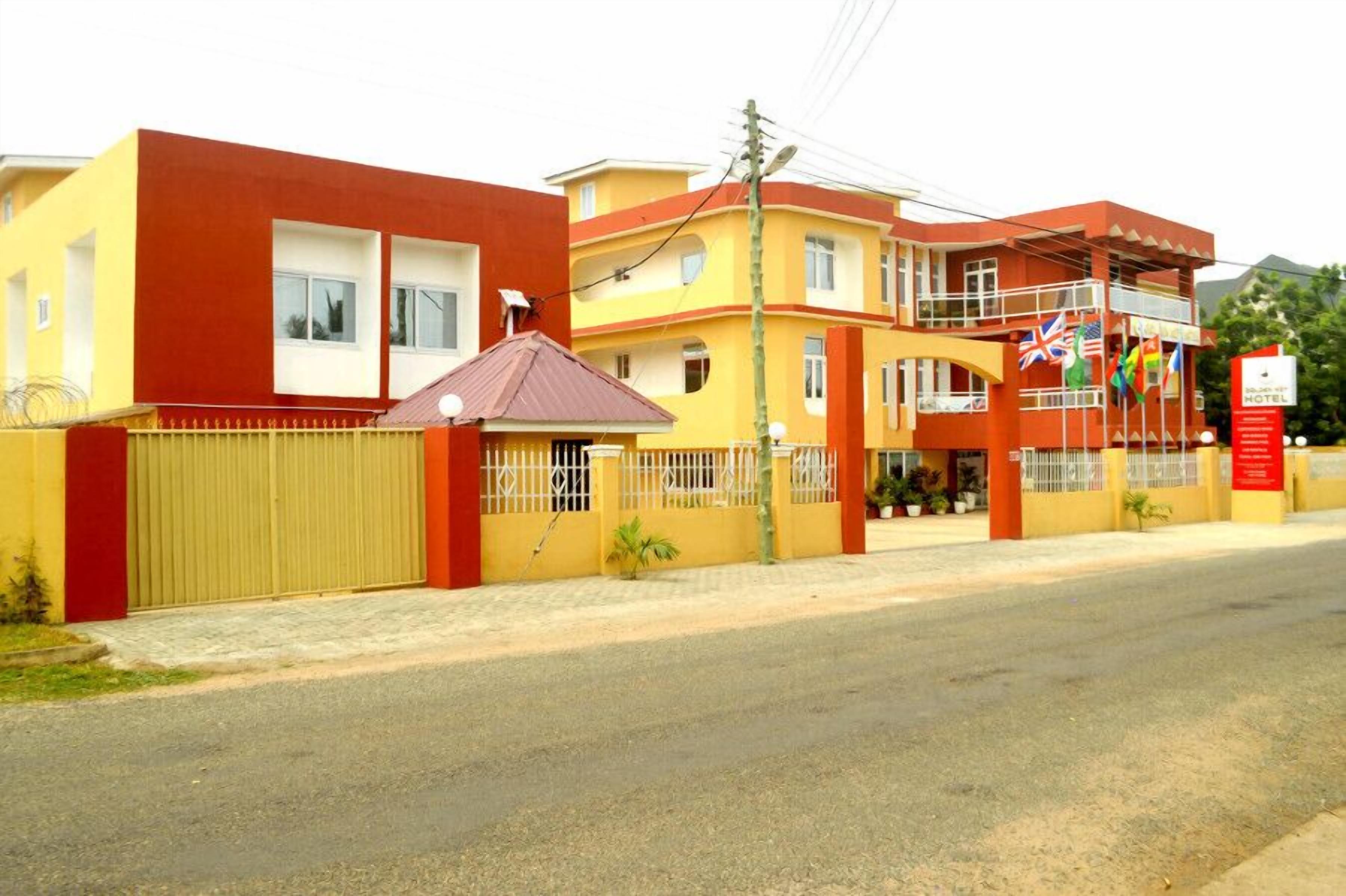 Golden Key Hotel in Accra, Ghana