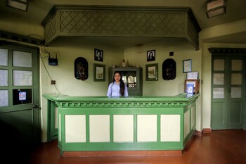 The Rhino Residency Resort Deals Reviews Sauraha Npl - 