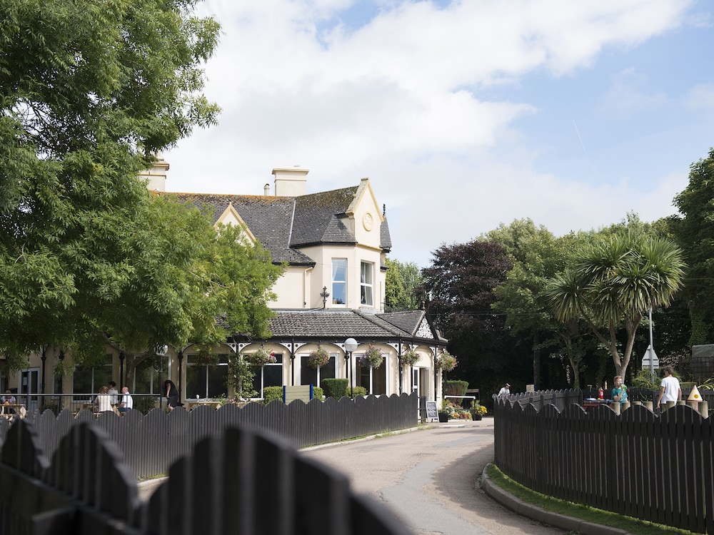 Tolroy Manor Holiday Park in Hayle Best Rates & Deals on Orbitz