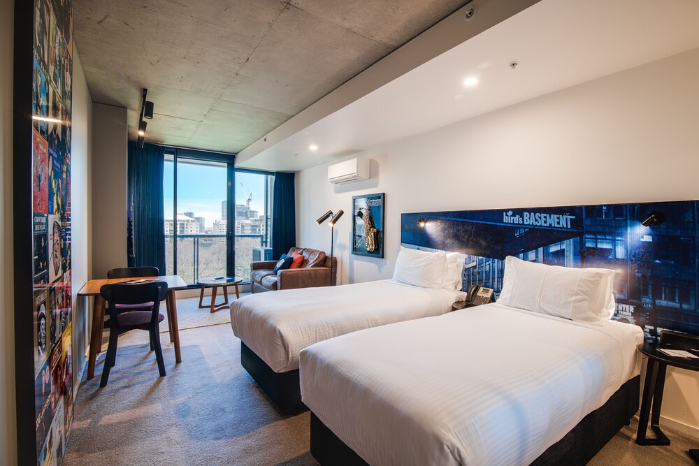 The Jazz Corner Hotel Melbourne in Melbourne Best Rates & Deals on Orbitz