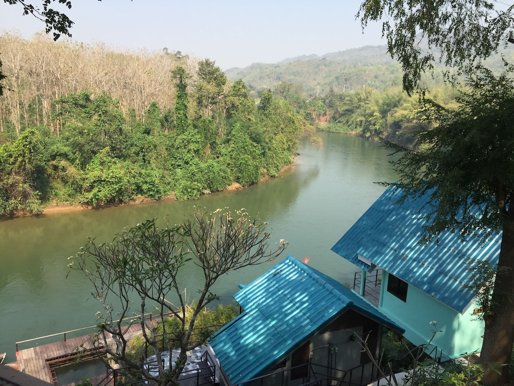 Kwainoy Riverpark in Sai Yok, Thailand