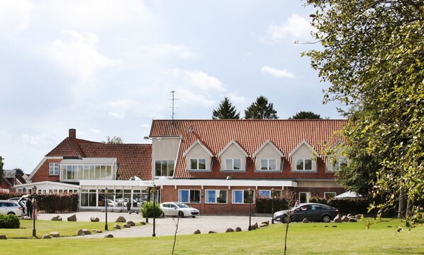 Primary image