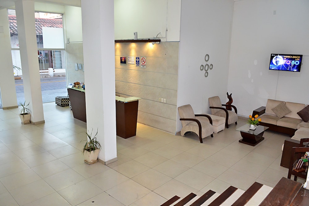 Photo - La Siesta Hotel