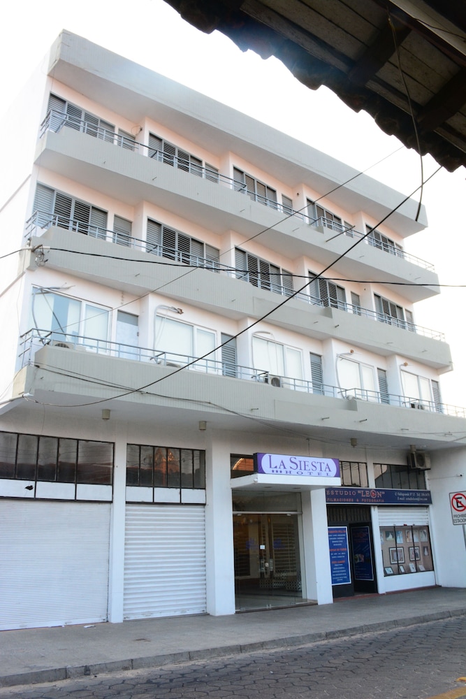 Photo - La Siesta Hotel