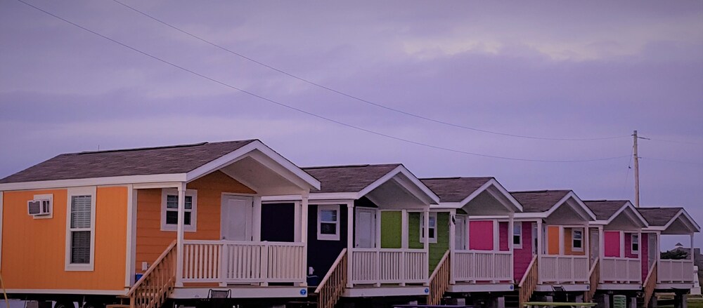 Room, Hatteras Sands Camping Resort