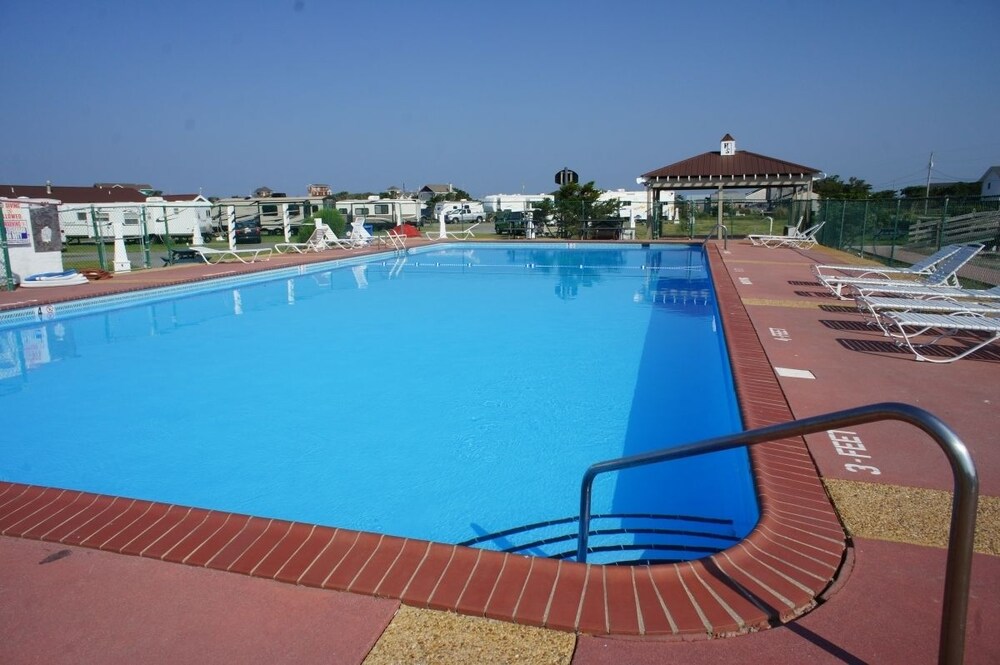 Outdoor pool, Hatteras Sands Camping Resort