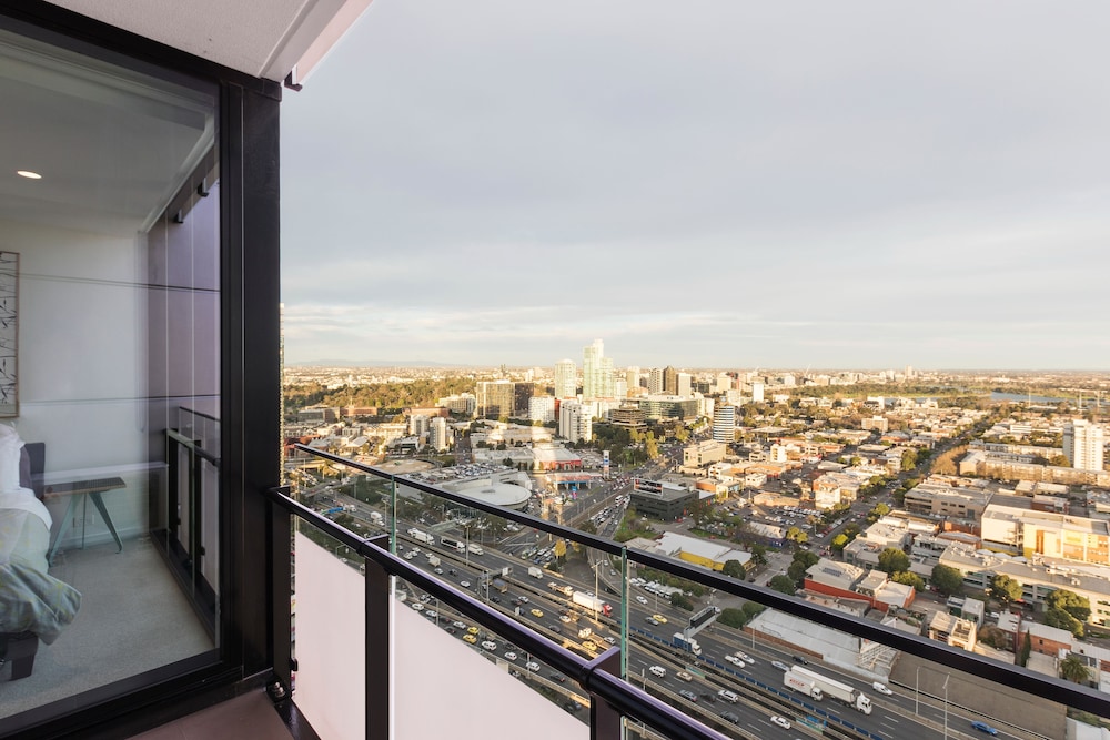 Nook Melbourne Bank Tower Apartments
