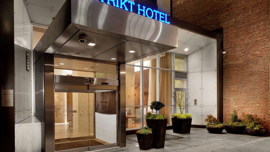 Distrikt Hotel New York City, Tapestry Collection by Hilton
