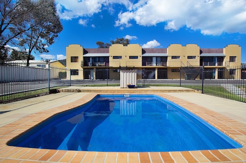 Book Tamworth Vacation Rentals Travelocity Com