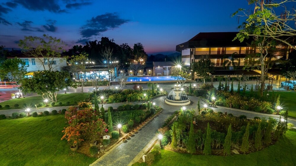 Au Place Hotel In Loei Hotel Rates Reviews On Orbitz -