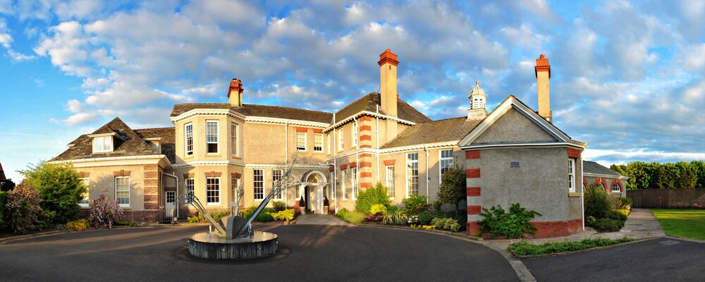 Wirral Village Hotel Spa Wirral Village Hotel Spa