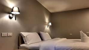 Rollaway beds, free WiFi