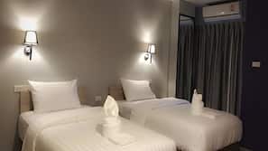 Rollaway beds, free WiFi