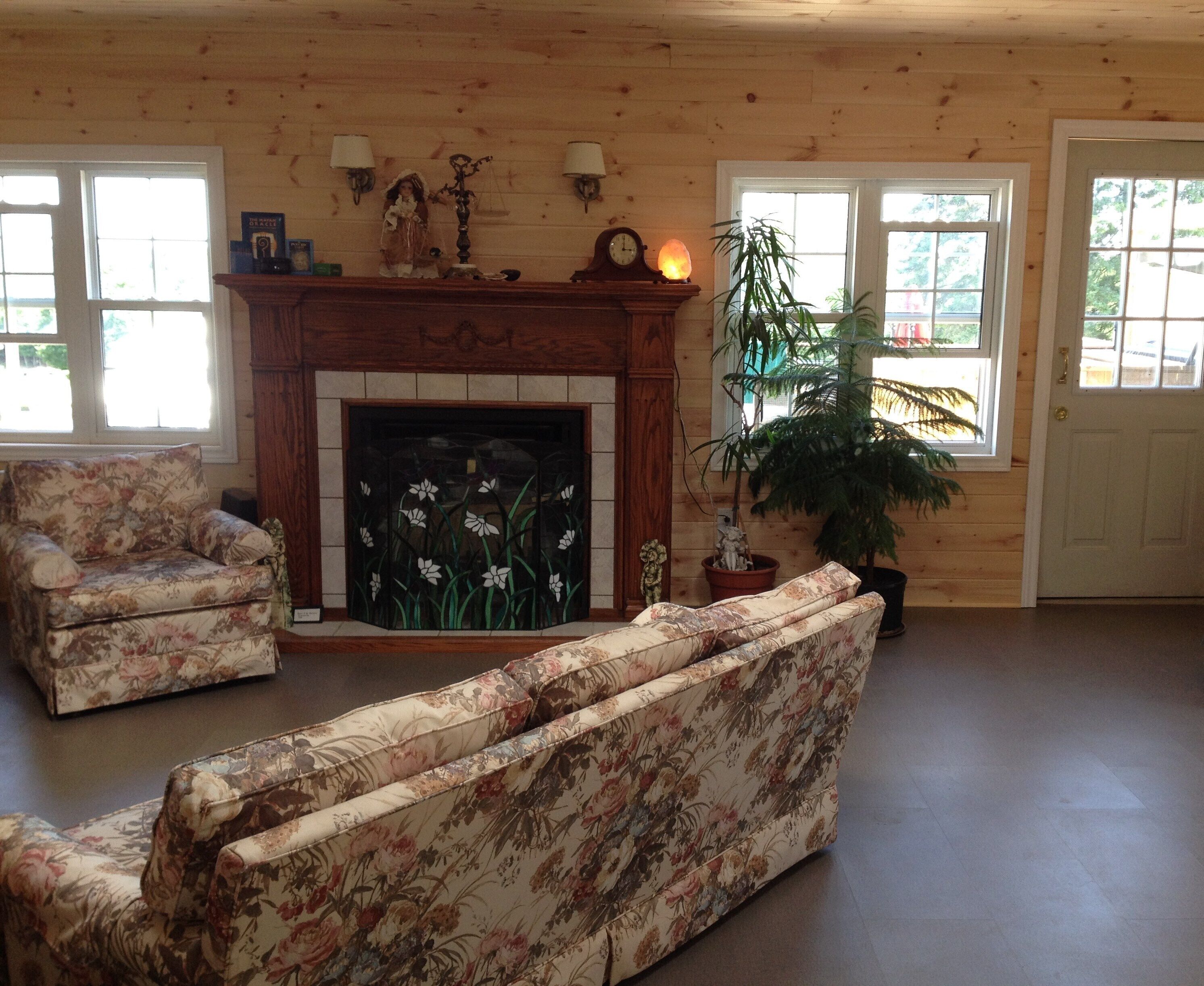 Circa 1894 B&B and Day Spa in Smiths Falls in Smiths Falls, Canada