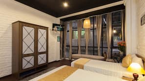 In-room safe, free WiFi